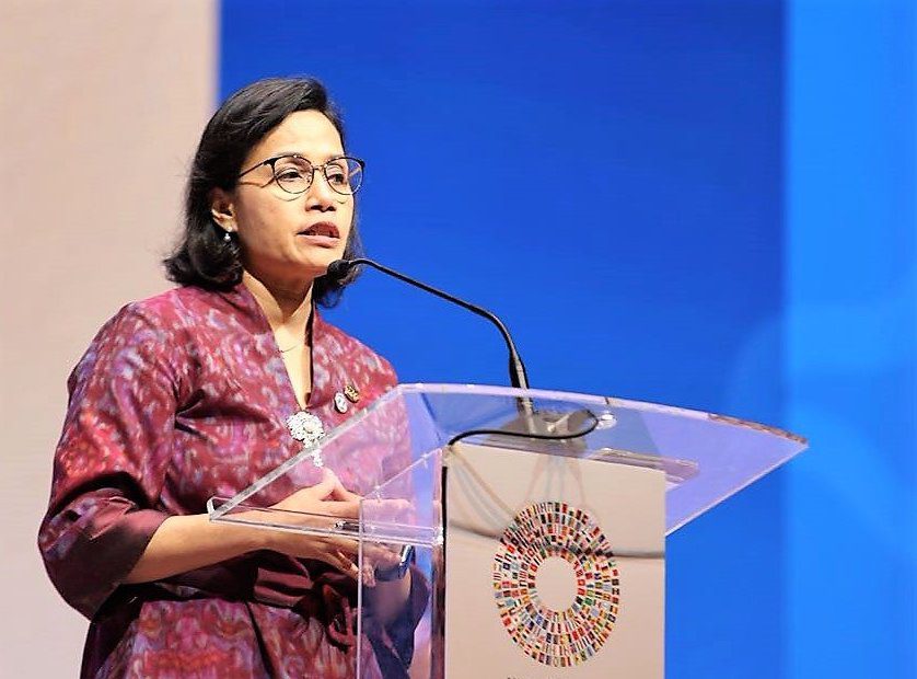 Indonesia’s chief of finance warns on economy