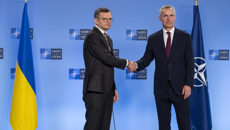 NATO Allies Temper Expectations on $100bn Ukraine Fund