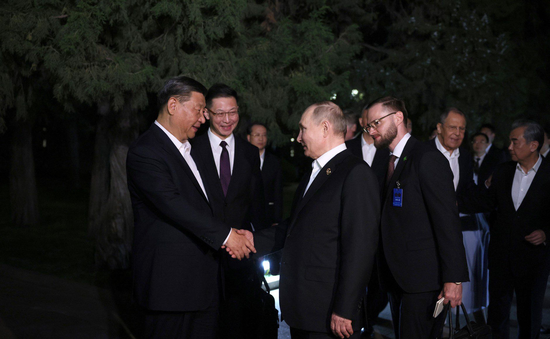 China and Russia Strengthen Investment and Energy Cooperation